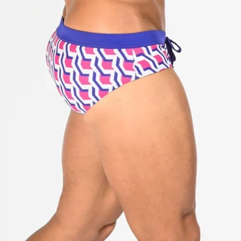 STEELE Swimwear‎ Freestyle Swim Brief Fuchsia Wave Grid Medium New With Tags